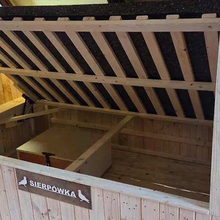 Folwark Pod Bukowcem Hotel cápsula Podzamcze (Zawiercie)